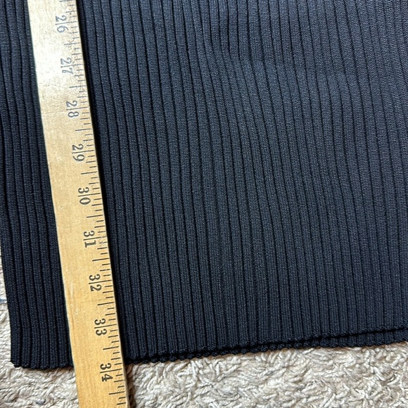 Charlie Holiday rib maxi skirt in black size small - Picture 7 of 9